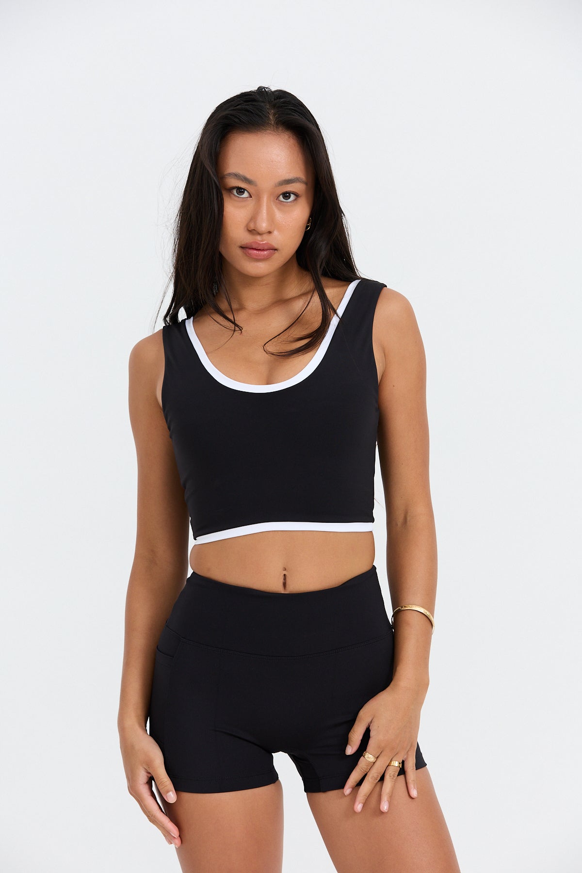 Layered Active Tank - Black