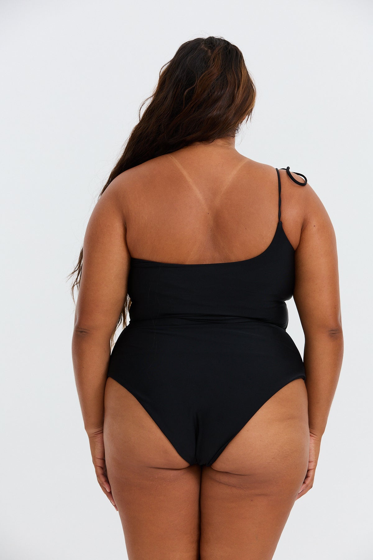 Makaio Curve One Piece - Black