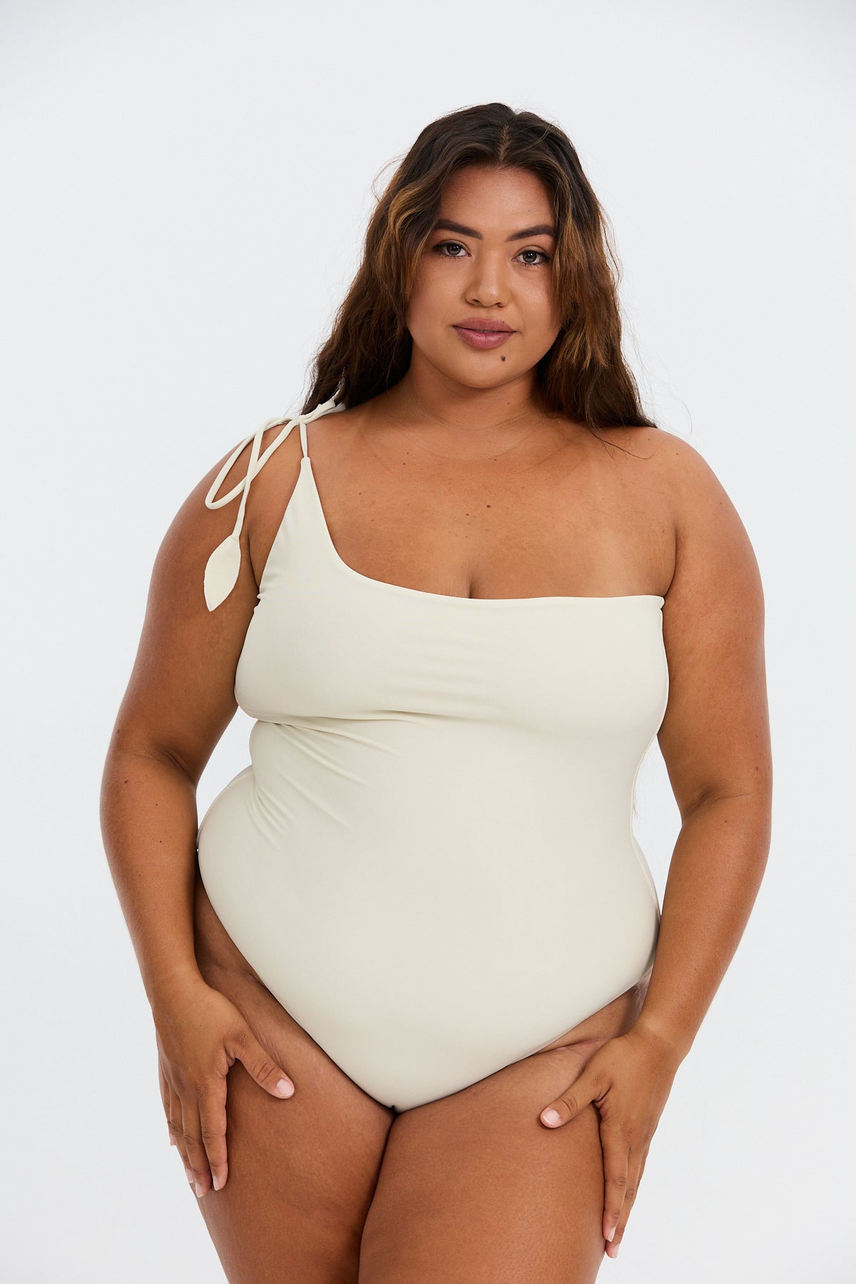 Makaio Curve One Piece - Gardenia