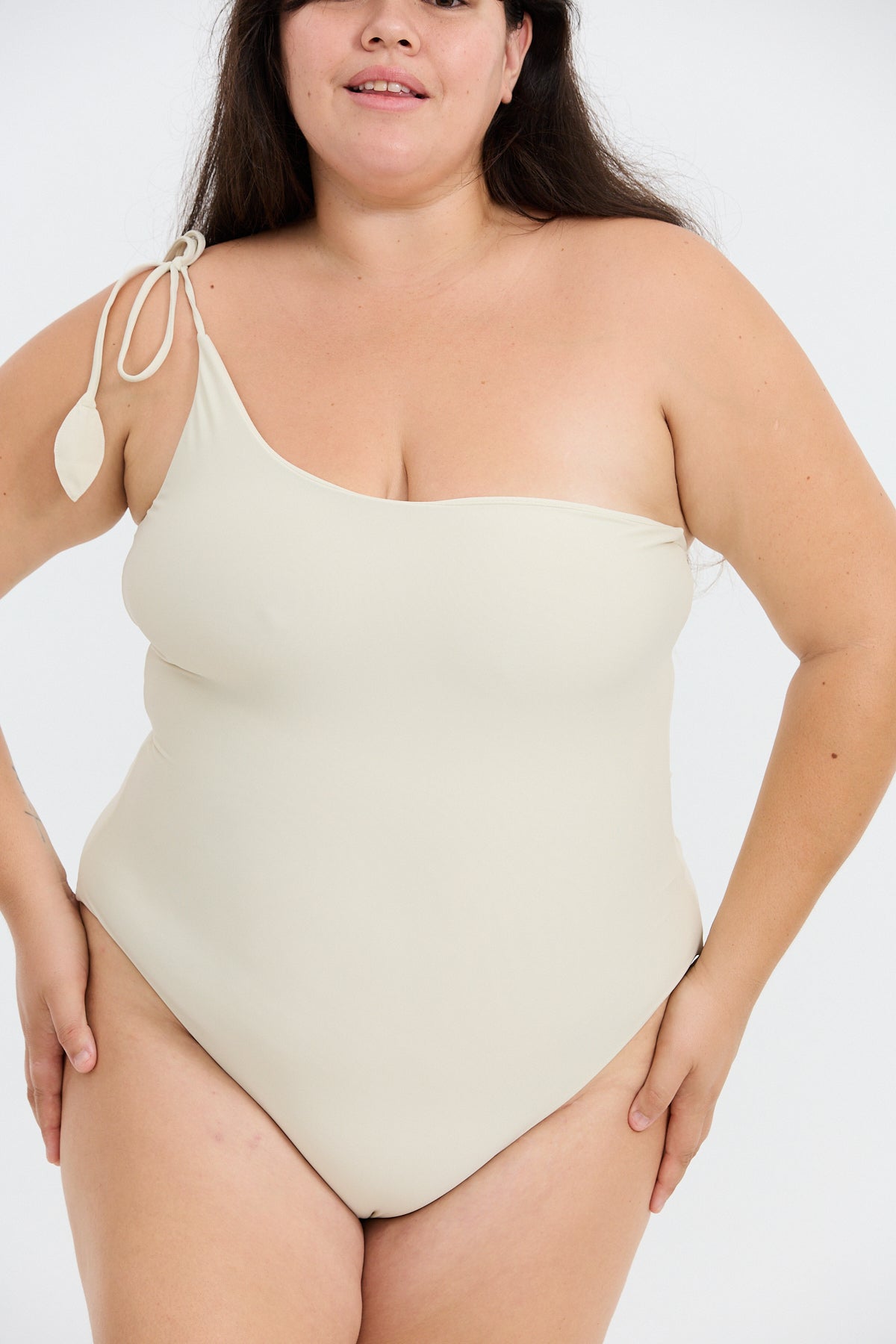 Makaio Curve One Piece - Gardenia